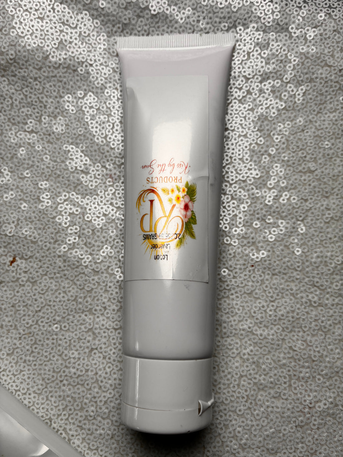 lotion-lightweight-hydration-radiant-glow